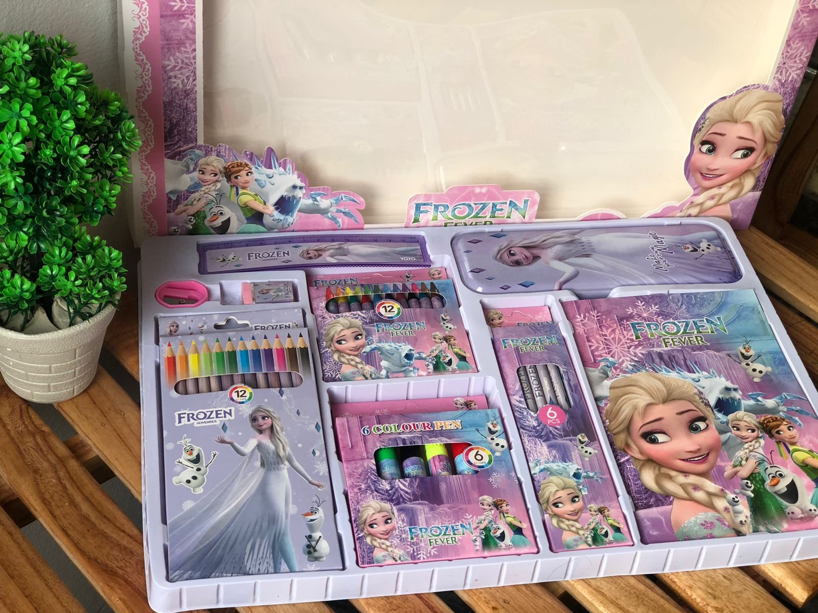 ❄️ frozen premium stationery gift set for girls | complete school supplies kit | elsa & friends gift box ❄️ frozen premium stationery gift set for girls | complete school supplies kit | elsa & friends gift box